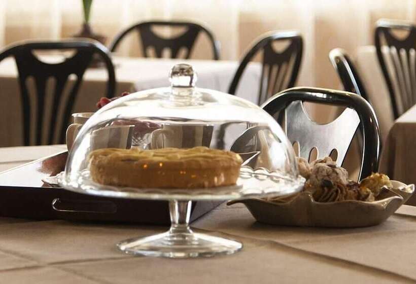 Отель La Pergola