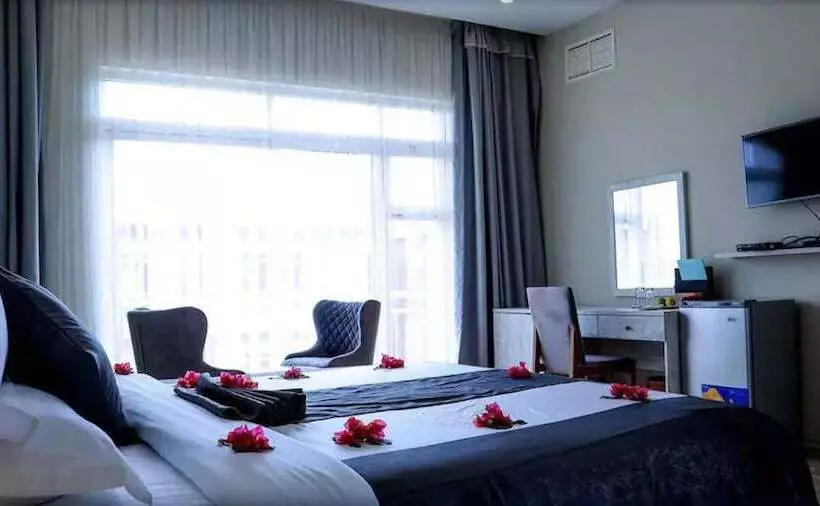 هتل Leva Afar Semera Resort