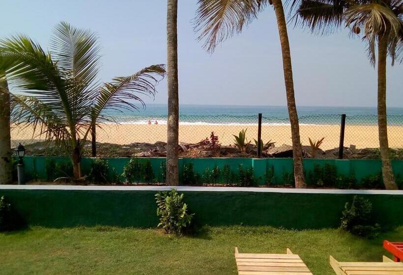 בית מלון כפרי New Seaside Inn Hikkaduwa