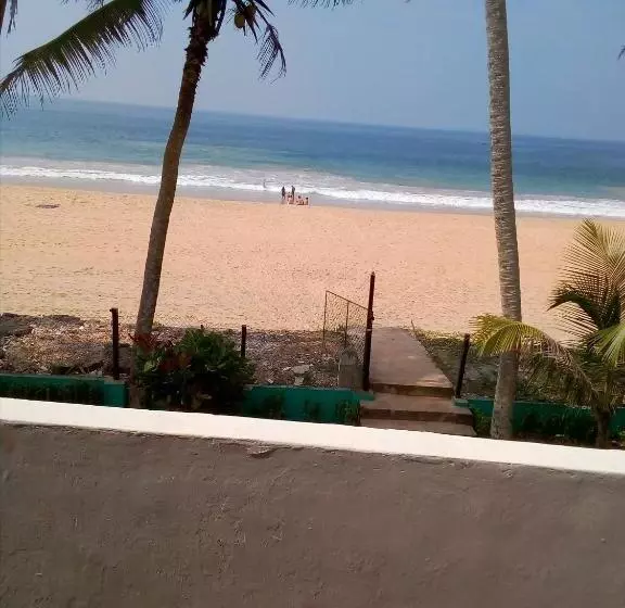 Hotelli New Seaside Inn Hikkaduwa