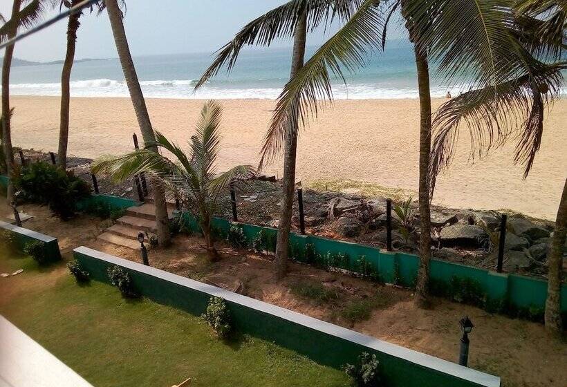 בית מלון כפרי New Seaside Inn Hikkaduwa