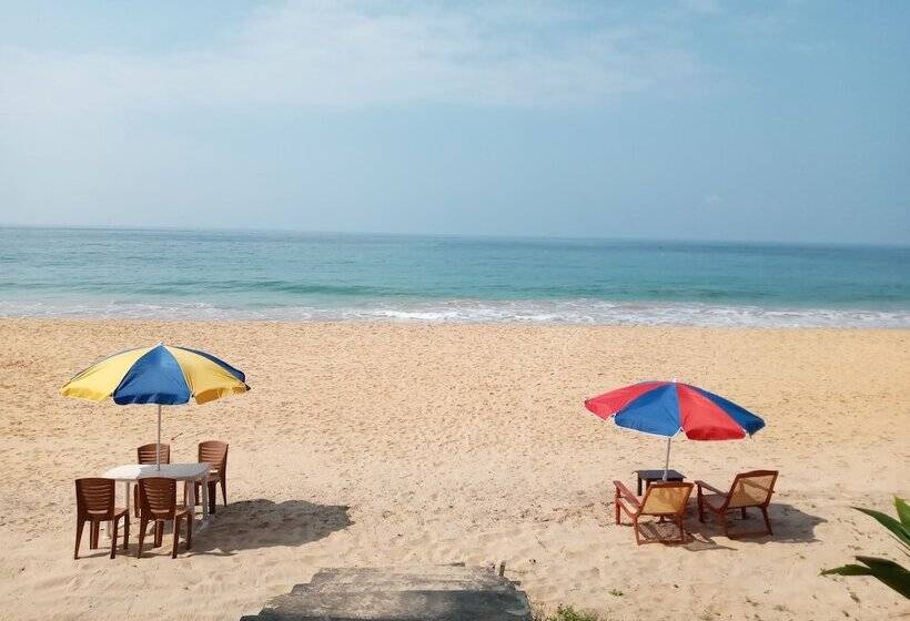 בית מלון כפרי New Seaside Inn Hikkaduwa