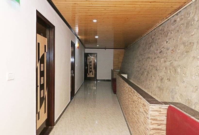 Hotel Oyo 14686 Seven Heavens