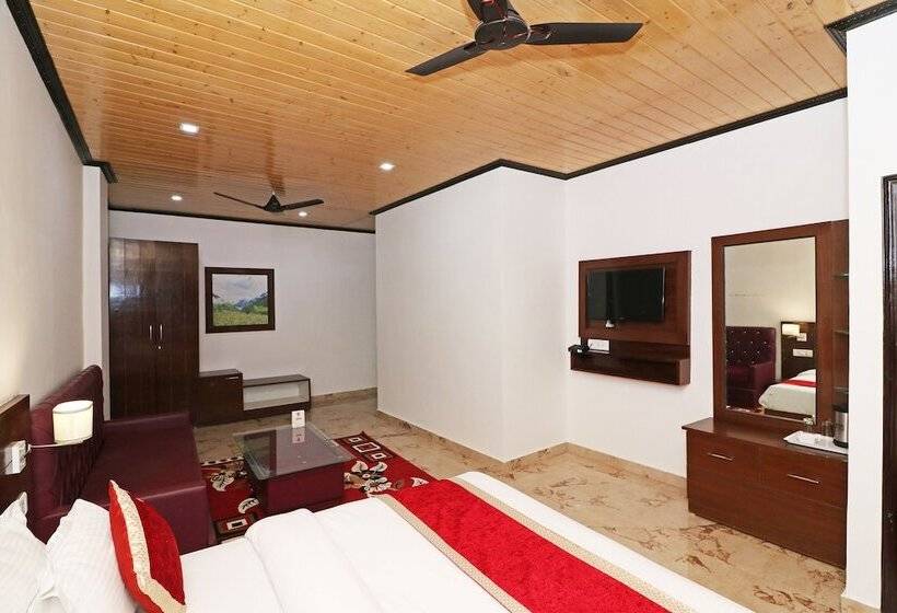 Hotel Oyo 14686 Seven Heavens