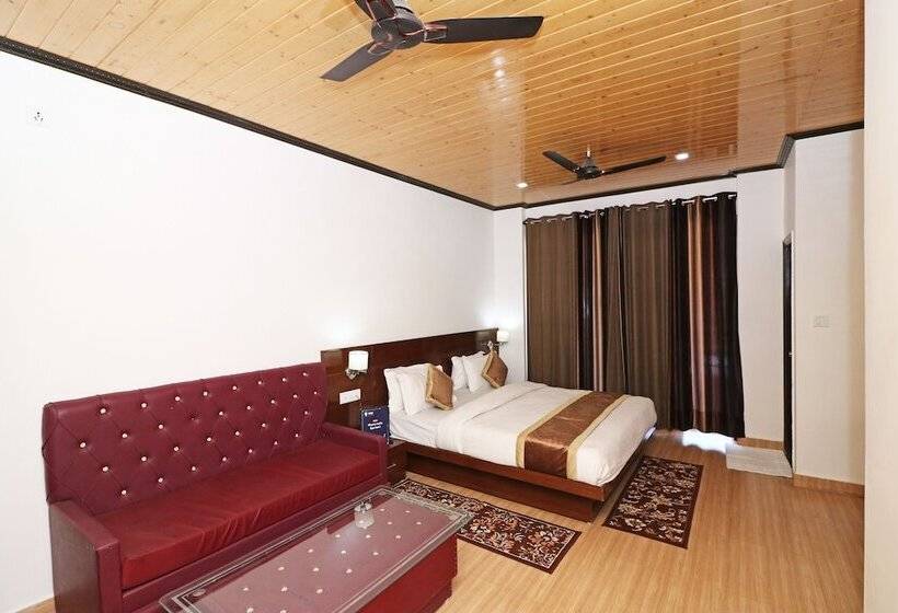 Hotel Oyo 14686 Seven Heavens