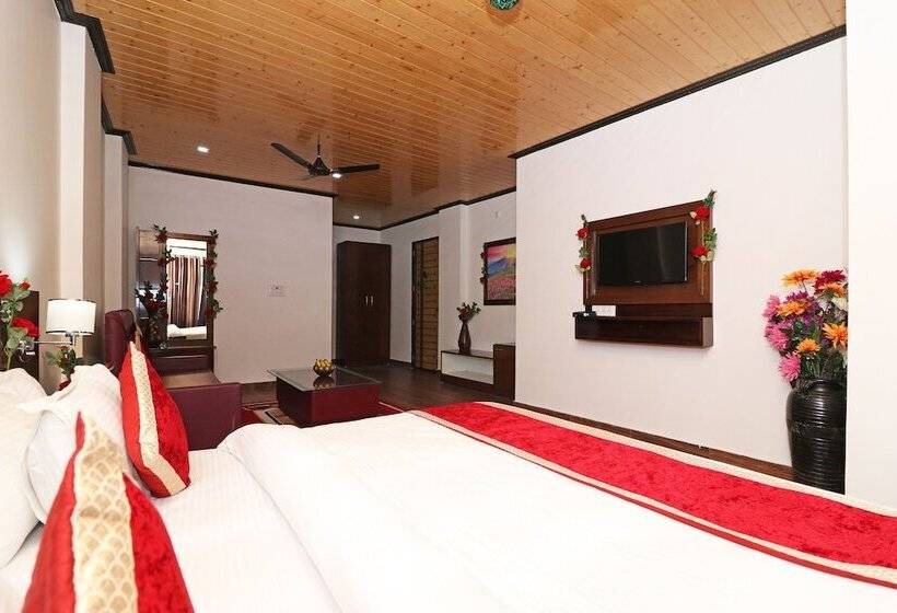 Hotel Oyo 14686 Seven Heavens