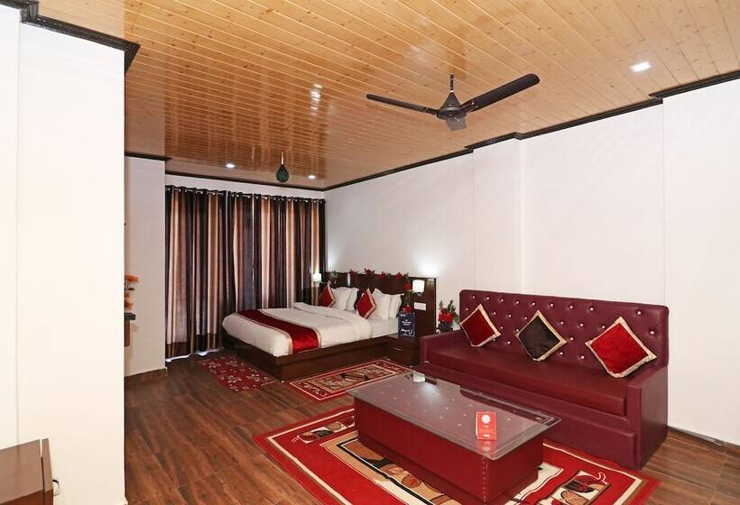 Hotel Oyo 14686 Seven Heavens