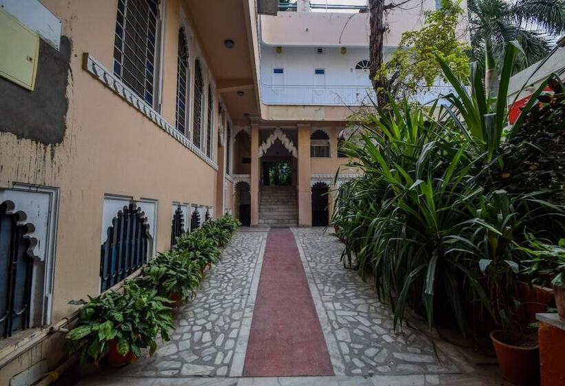 فندق Raj Palace Udaipur