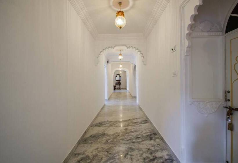 فندق Raj Palace Udaipur