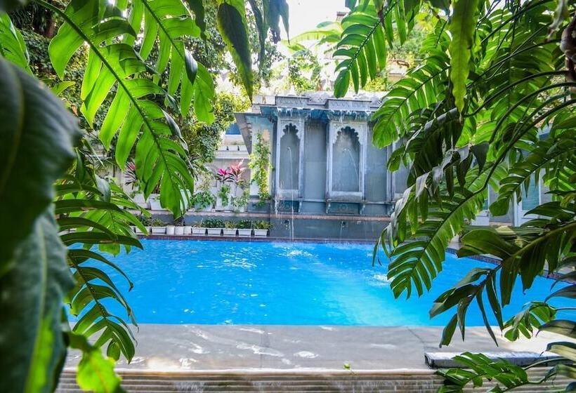 فندق Raj Palace Udaipur