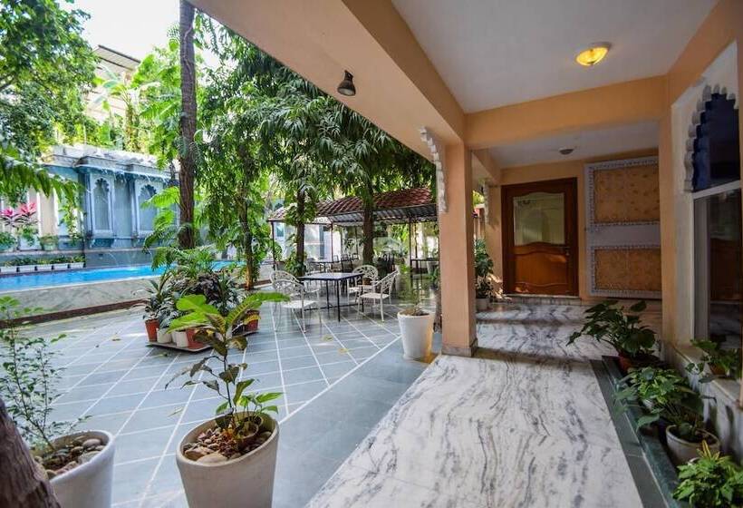 فندق Raj Palace Udaipur