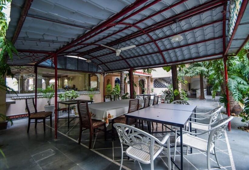 فندق Raj Palace Udaipur