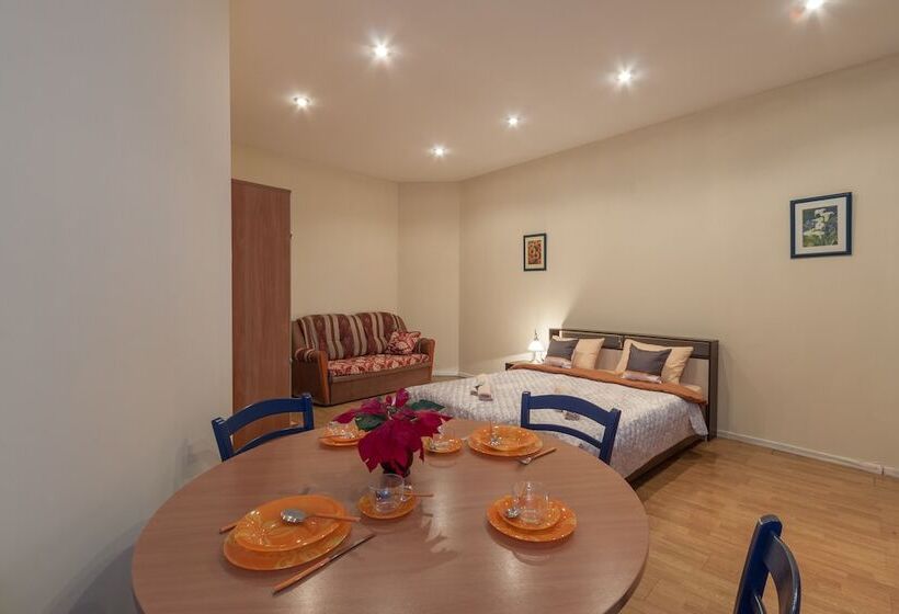 Mini Hotel Favourite