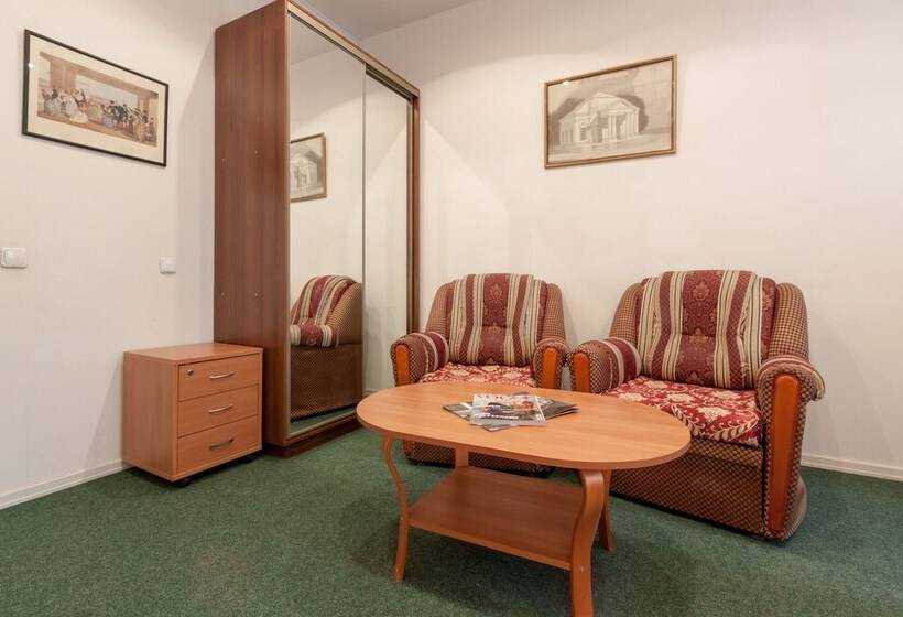 Mini Hotel Favourite