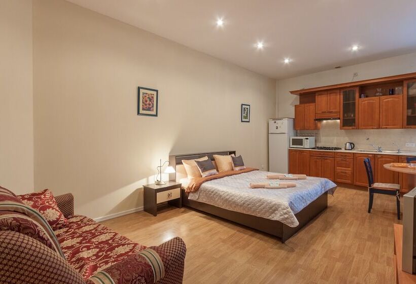 Mini Hotel Favourite