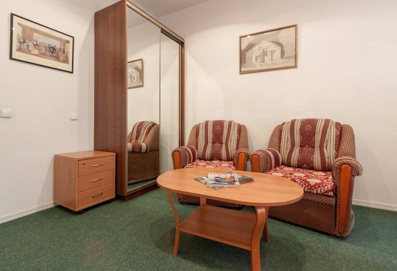 Mini Hotel Favourite