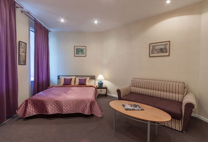 Mini Hotel Favourite