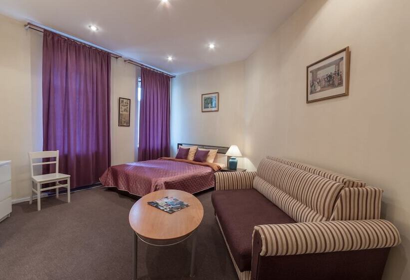 Mini Hotel Favourite