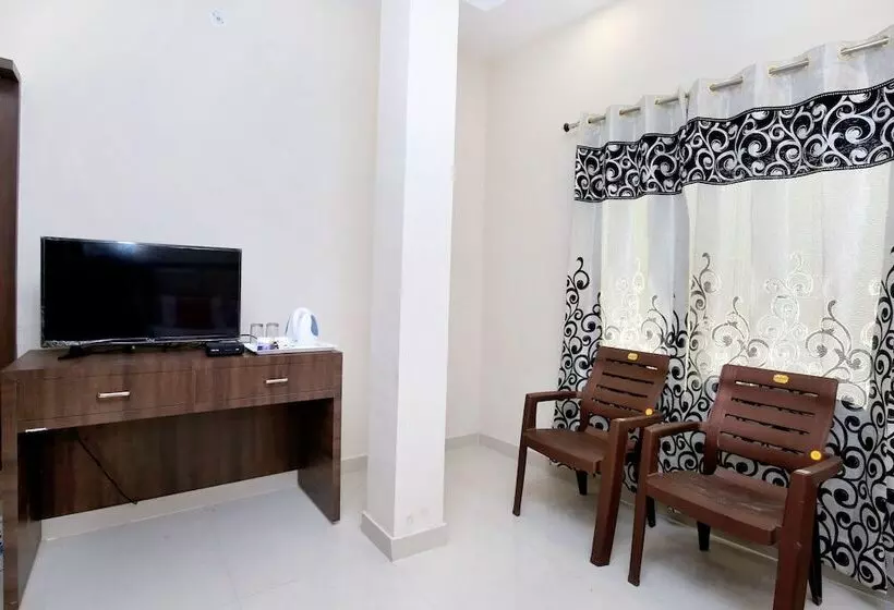 Oyo 24501 Hotel Forever Inn