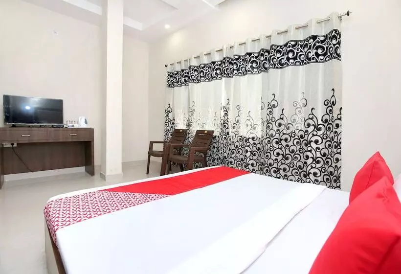 Oyo 24501 Hotel Forever Inn