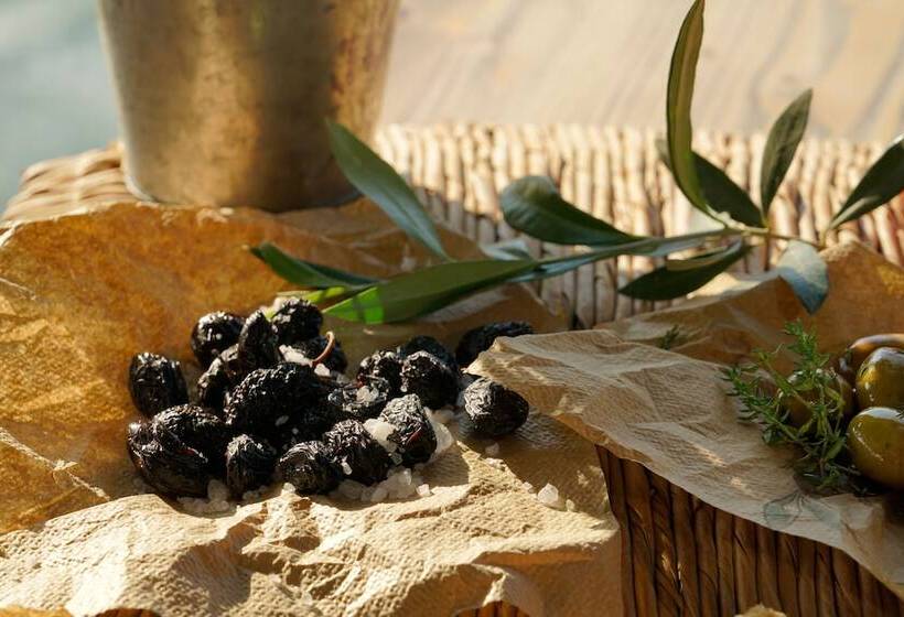 بنسيون Agorastos Suites