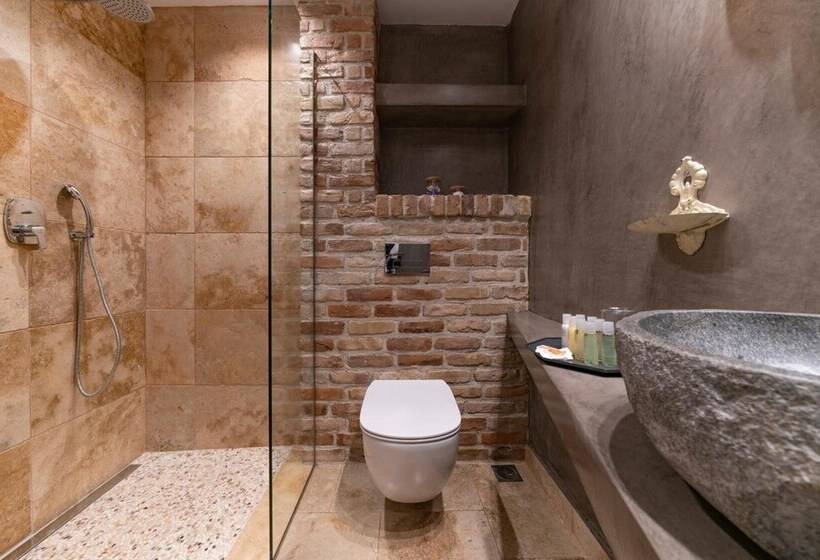 بنسيون Agorastos Suites