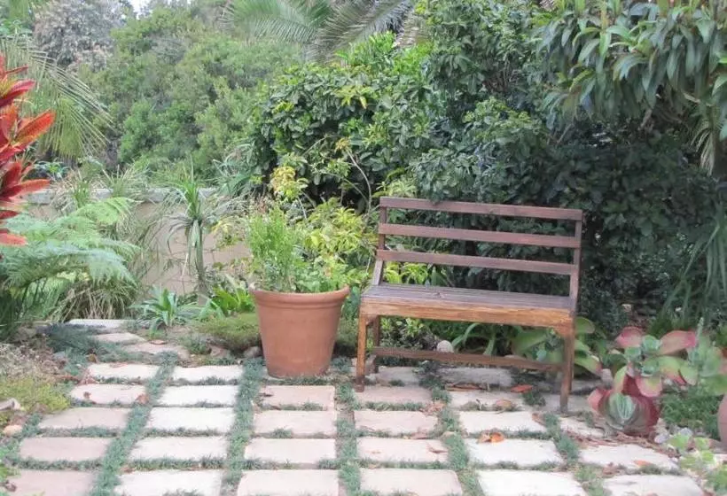 پانسیون Suzy's Place