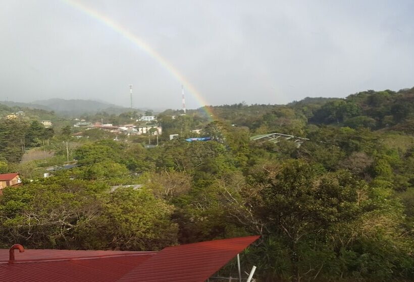 Que Tuanis Hostel Monteverde