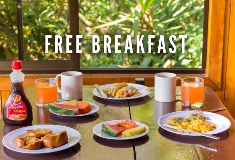 Que Tuanis Hostel Monteverde