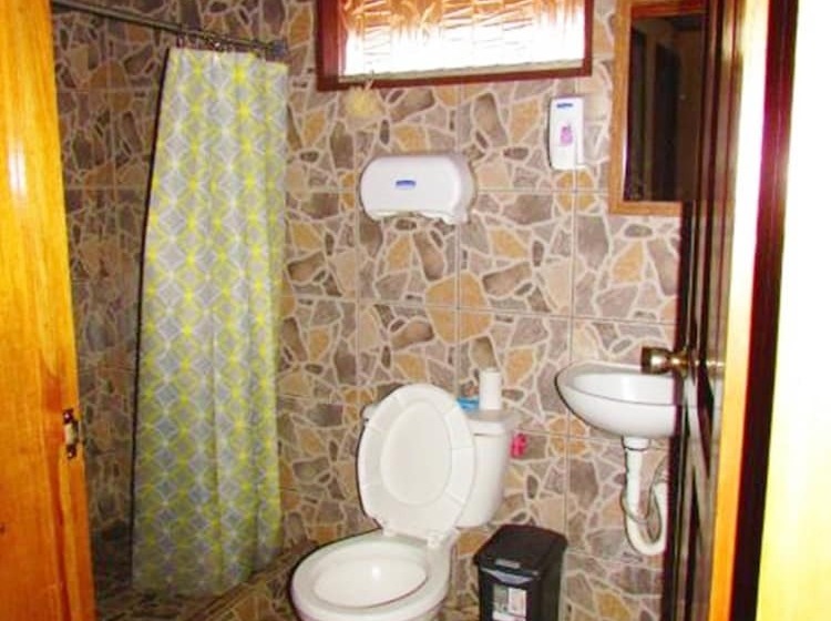 Que Tuanis Hostel Monteverde