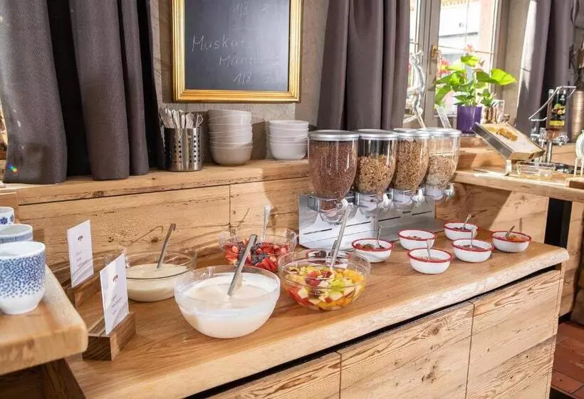 Hostelli Gasthof Dorfwirt Sandgruber Ges.m.b.h