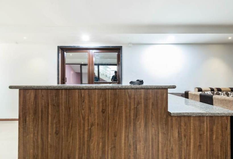 Отель Century Executive By Oyo Rooms