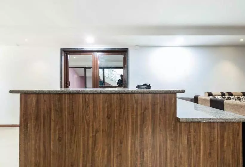 Hotelli Century Executive By Oyo Rooms