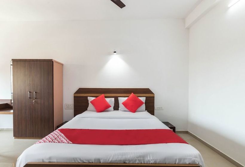 Отель Century Executive By Oyo Rooms