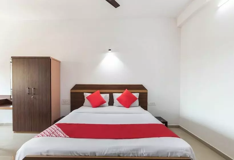 Hotelli Century Executive By Oyo Rooms
