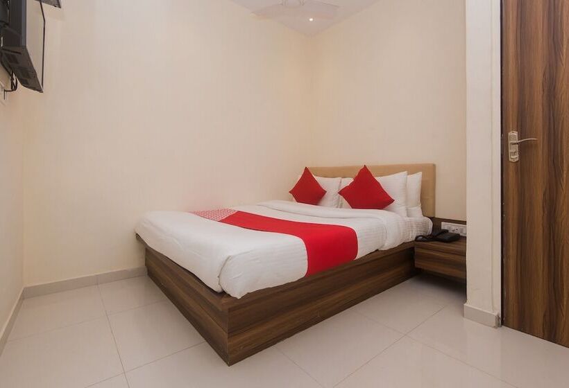 Отель Galaxy Inn By Oyo Rooms