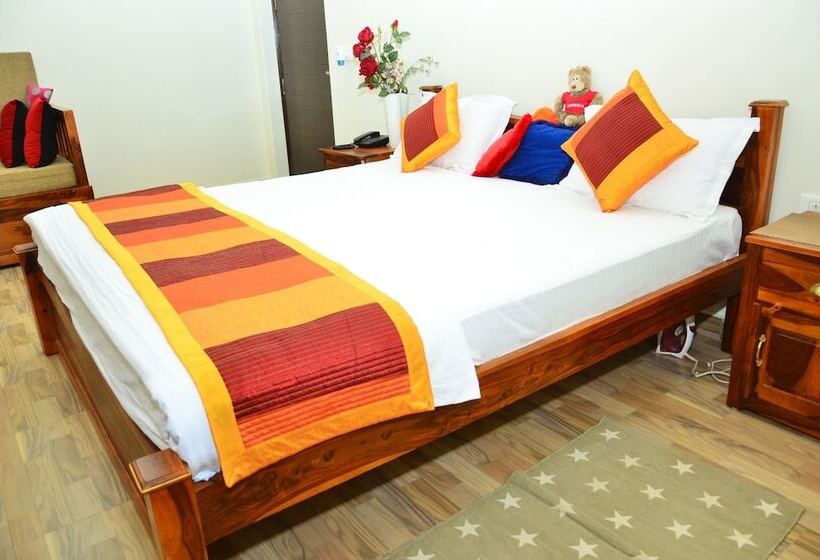 هتل Mojo M Villa Airport Boutique