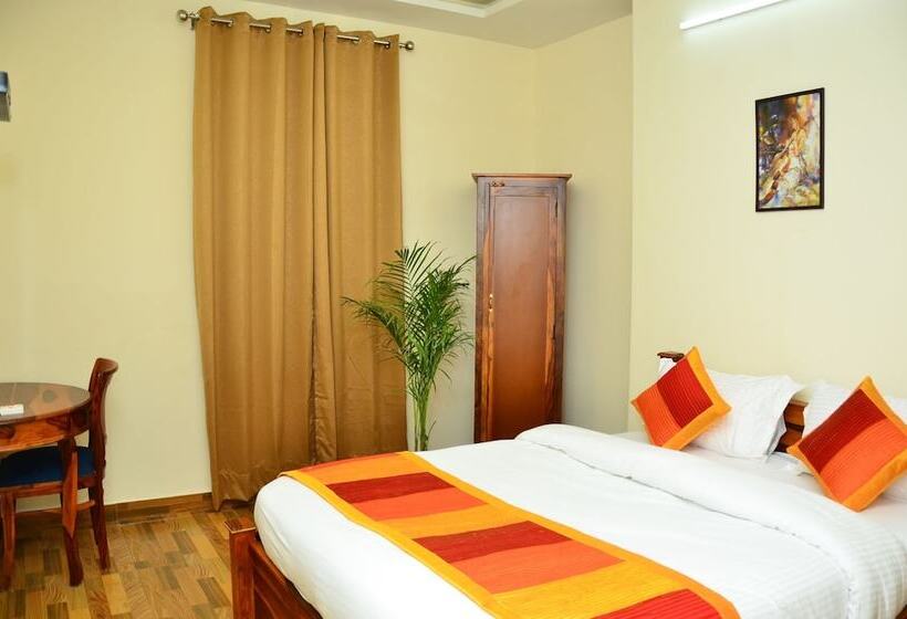 هتل Mojo M Villa Airport Boutique