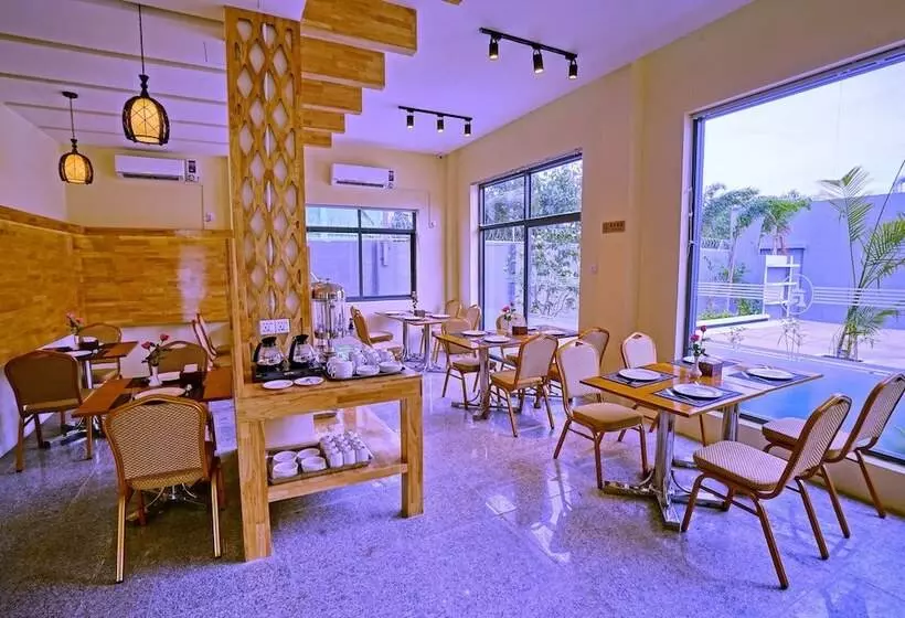 هتل Relax Mandalay