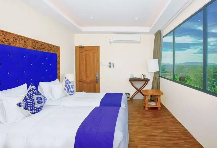 Hotelli Sunset Palace View Suites