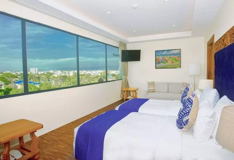 Hotelli Sunset Palace View Suites