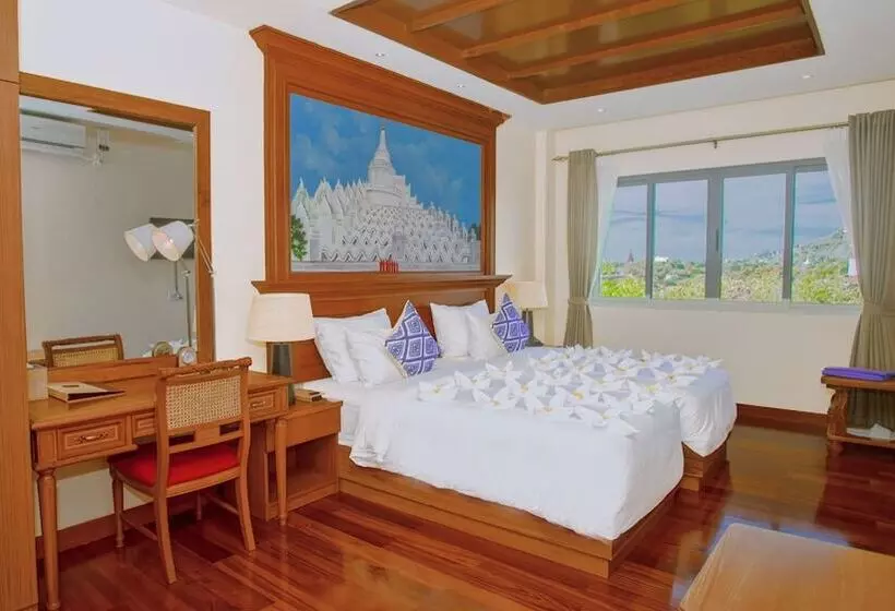 Hotelli Sunset Palace View Suites