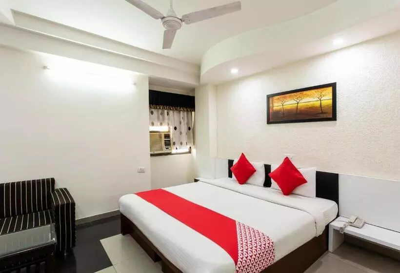 ホテル Treebo Mohit Regency