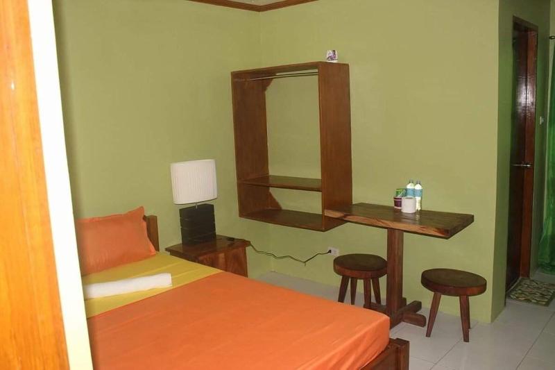 בית מלון כפרי West Atlantic Inn