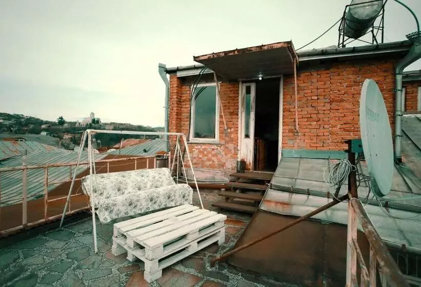 تختخواب و صبحانه Guest House Old Kutaisi