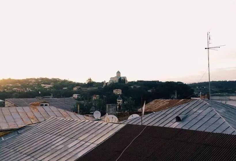 تختخواب و صبحانه Guest House Old Kutaisi