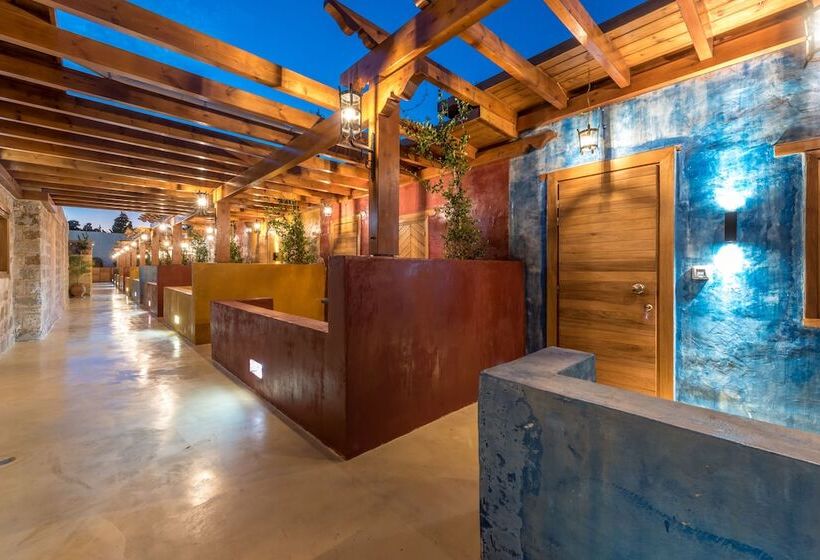 10gr Boutique Hotel & Wine Bar