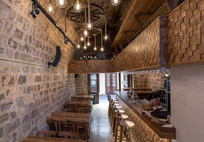 10gr Boutique Hotel & Wine Bar