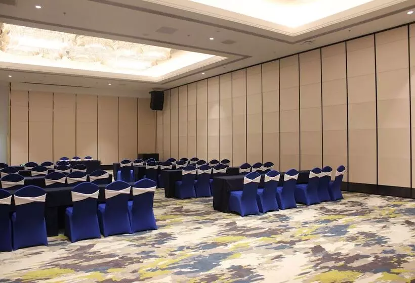 هتل Ethiopian Skylight