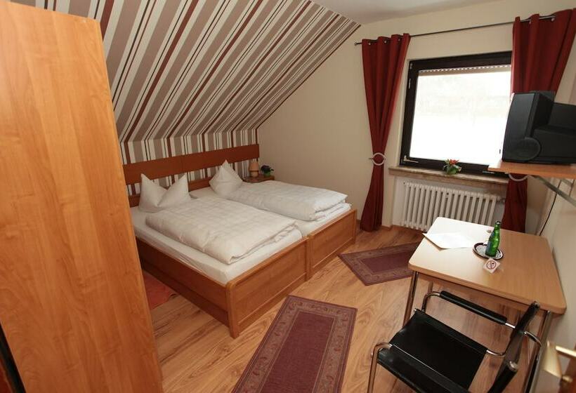 בית מלון כפרי Fleischerei Schneider